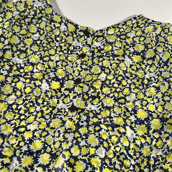 Lush Floral Button-Back Top - Picture 7 of 12